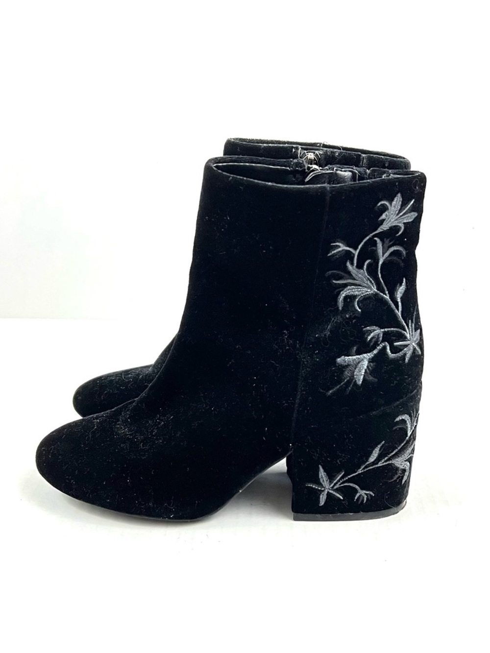 Kenneth Cole Renna Embroidered Black Velvet Boots Side Zipper Women’s Size 7.5
